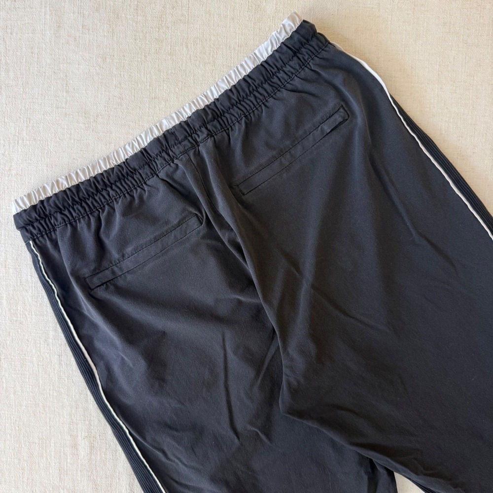 Athleta Brooklyn Jogger Black White Piping Pants Womens Size 6 - Picture 5 of 14